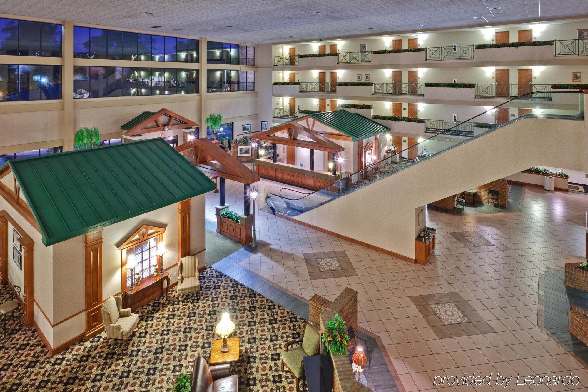 Holiday Inn Memphis-University Of Memphis By Ihg Exterior foto